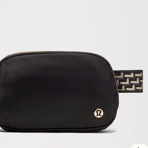 BNWT Lululemon Bundle! Everywhere 1L Belt Bag & Dual Pouch Wristlet